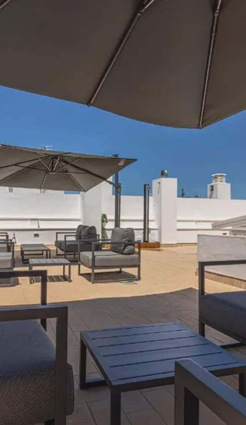 Allo Apartments San Roque Bajo A- Rooftop community terrace -