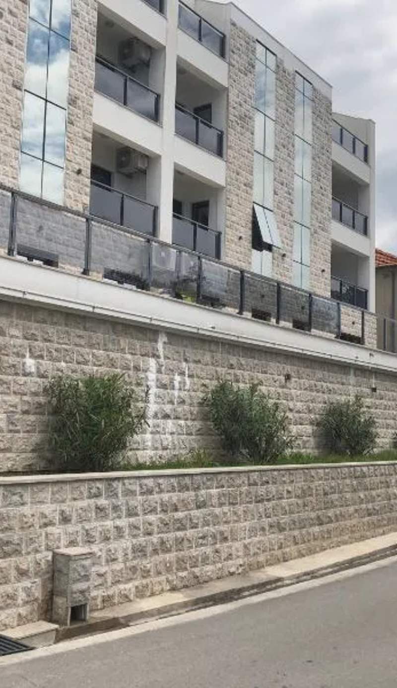 Apartments Bane
