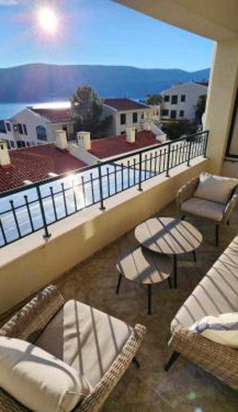 Beachside Studio with Sea View - Herceg Novi