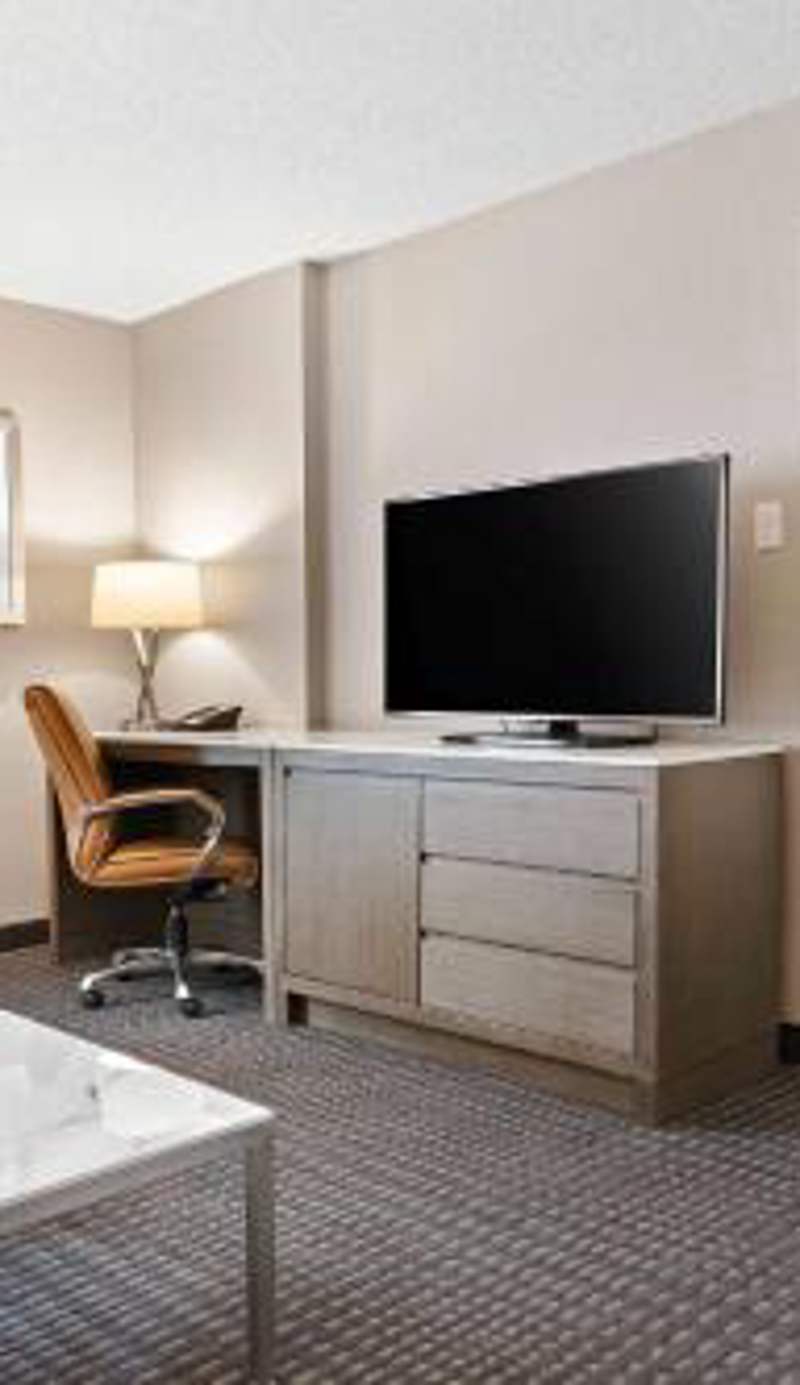 Best Western Premier Calgary Plaza Hotel & Conference Centre