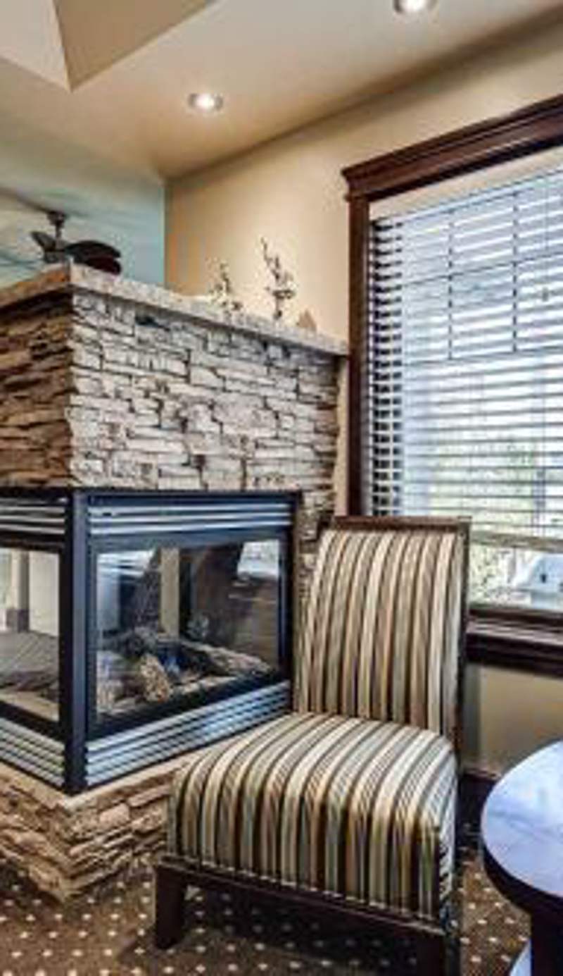 Westmount River Inn