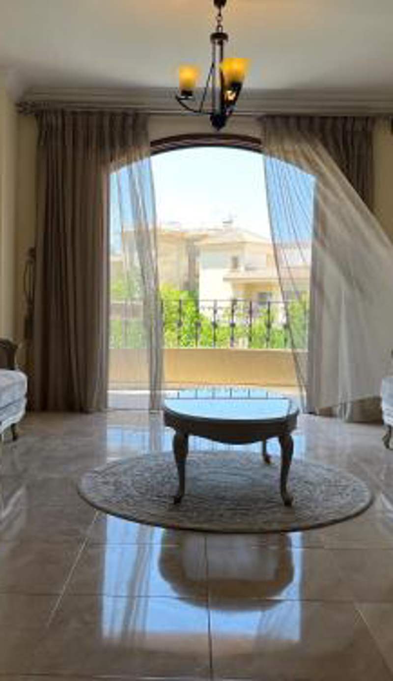 Modern downtown Sheikh Zayed Condo