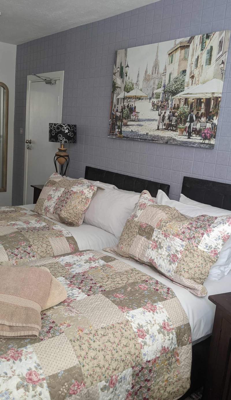 Relax Inn Guest House