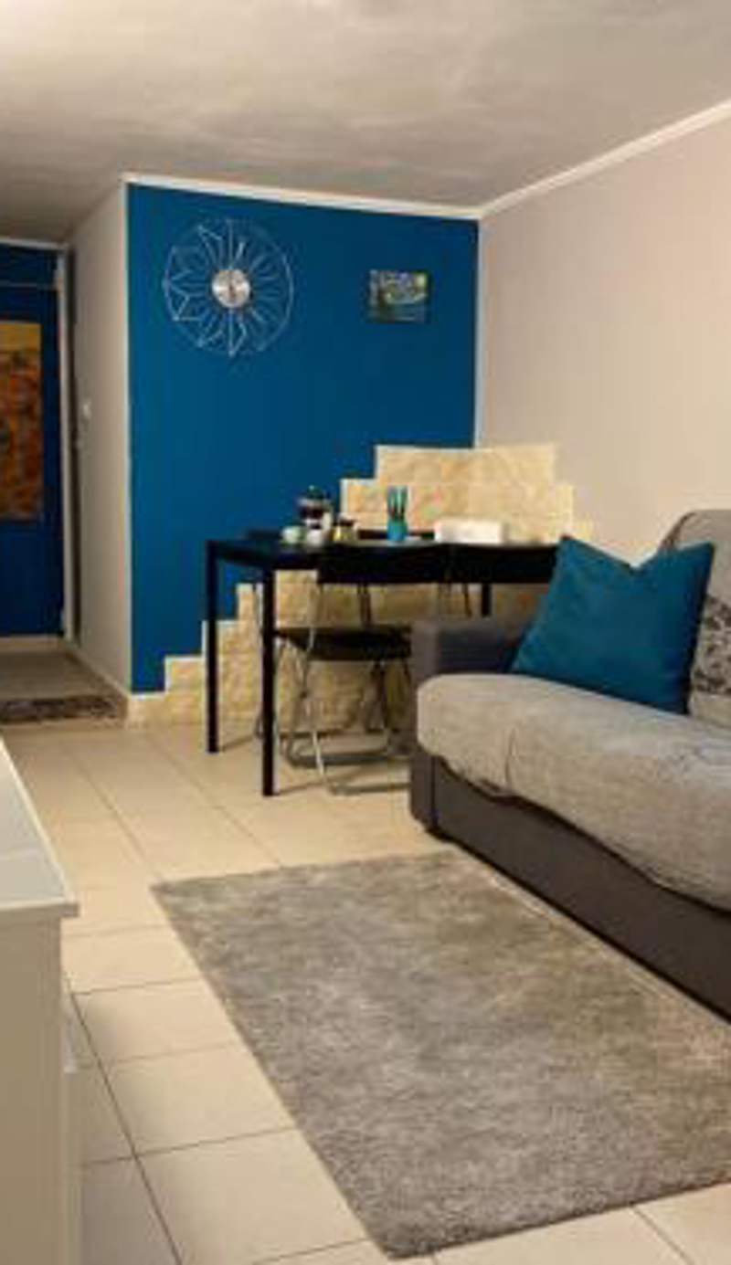 Iris Apartment
