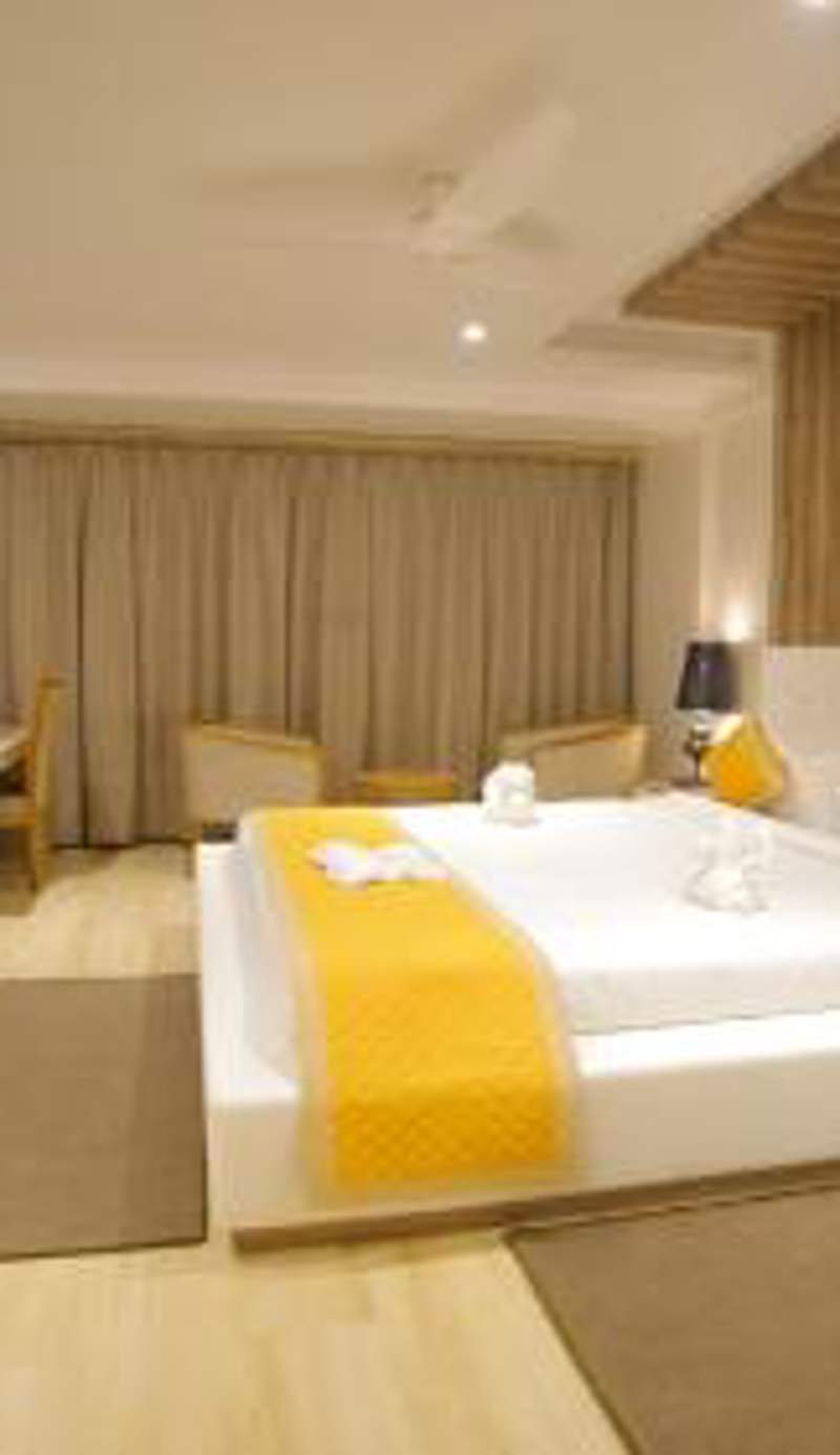 Dhamma Grand Hotel Resort