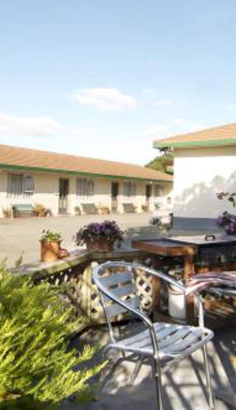 Earnslaw Motel