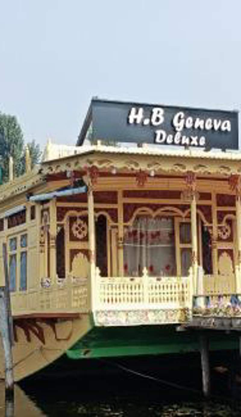 geneva house boat