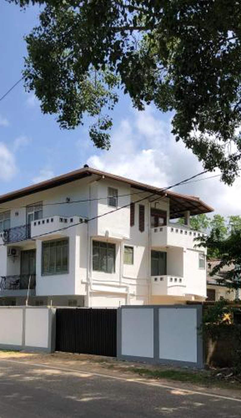 senarathna guest house