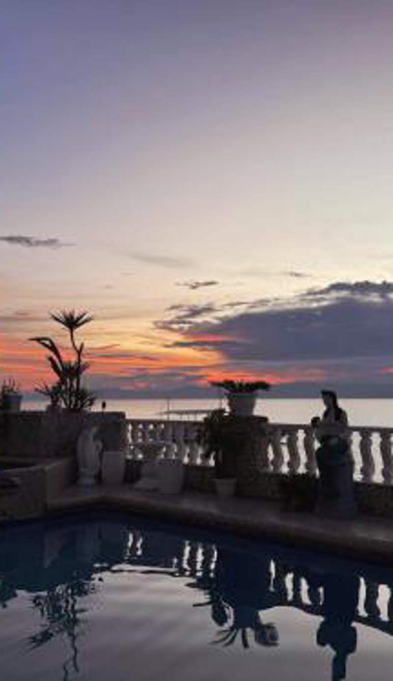 Sunset Beach Resort