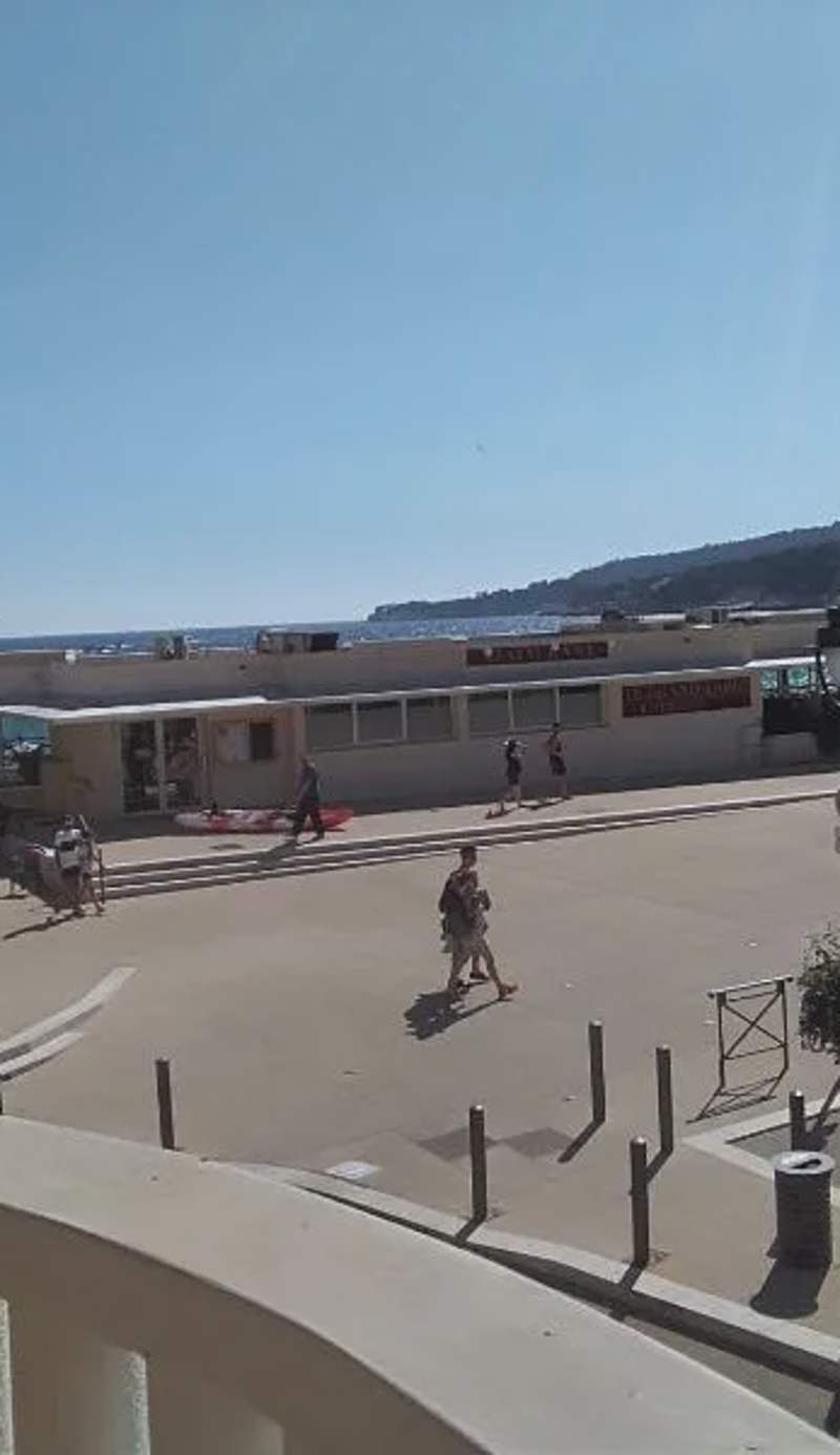 LA PLAGE