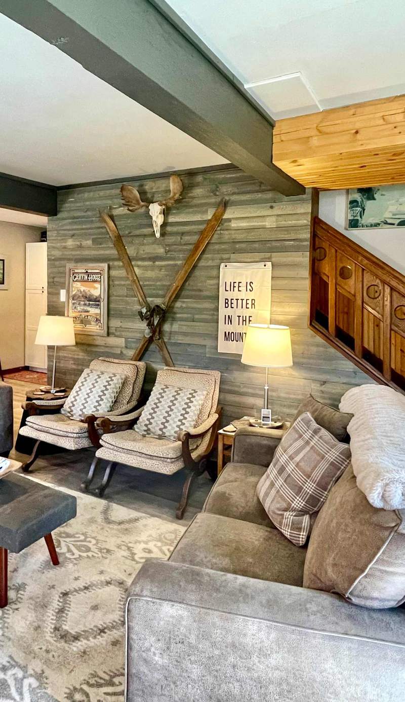 Fireside Inn & Hostel