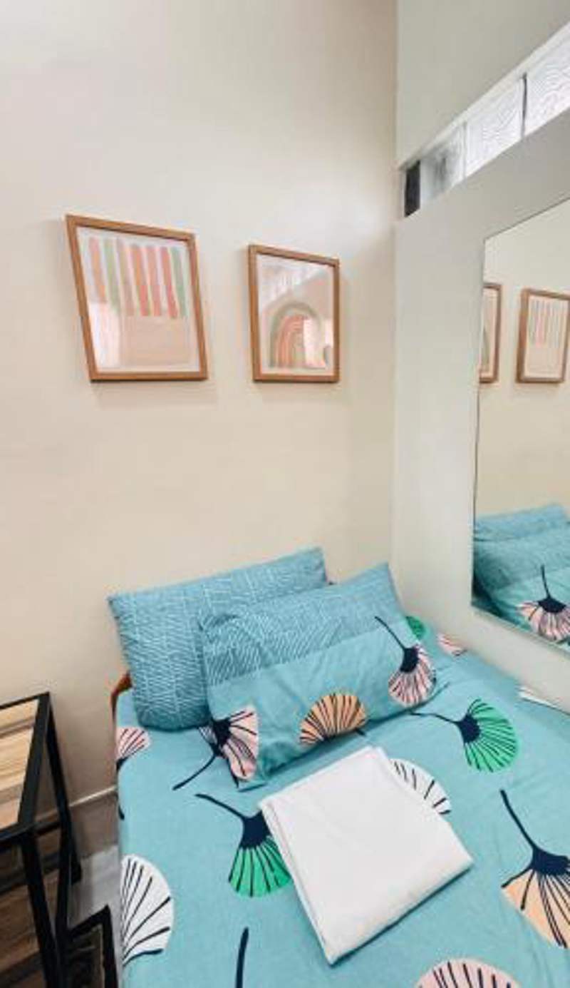 Cozy Solo Unit with Aircon , Wifi, Free Parking at Sonia's Island Stay