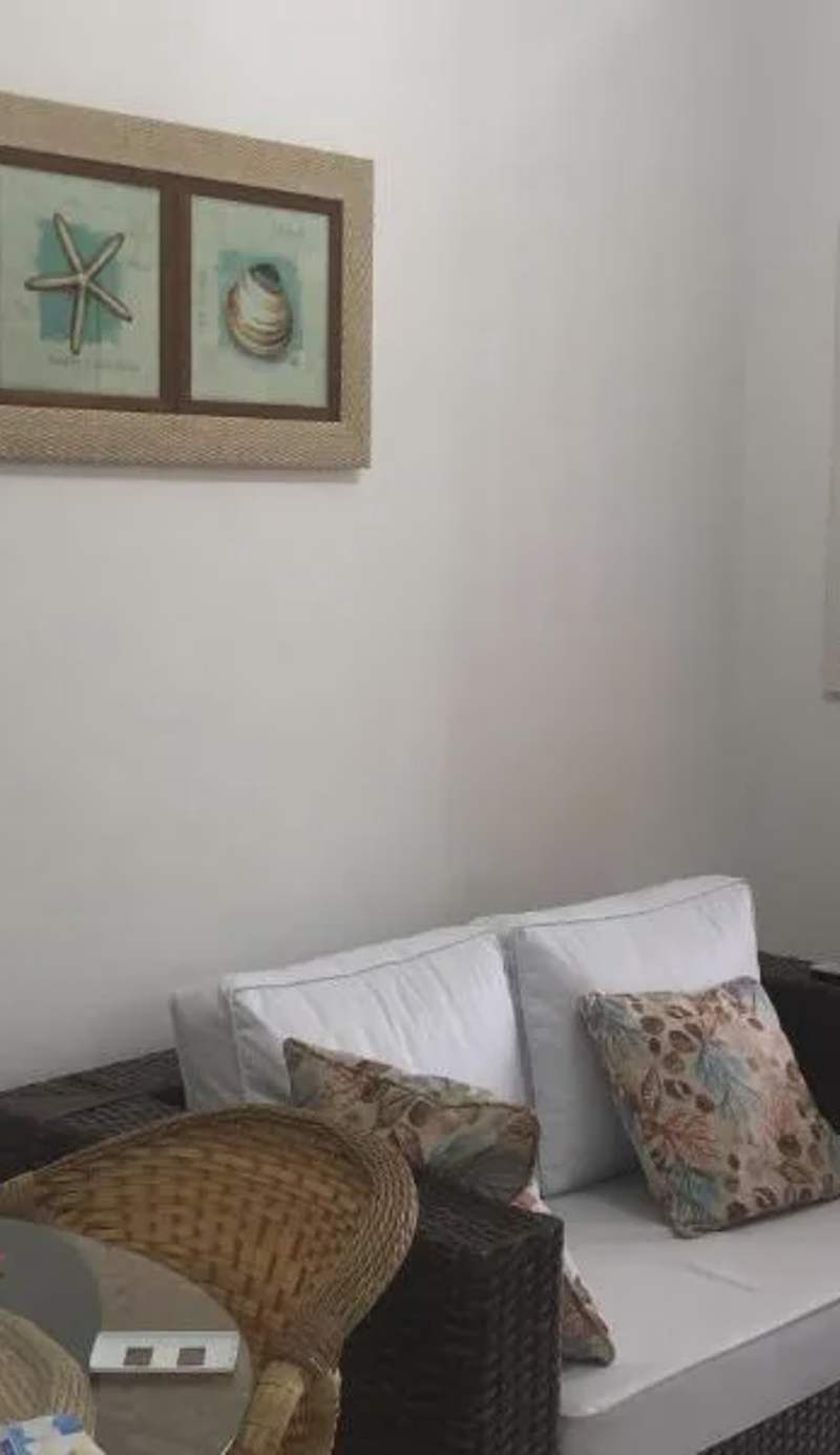 Escolha entre Cobertura com piscina interna 190m2 e o outro Apto Tipo tendo 95m2 Praia Bertioga