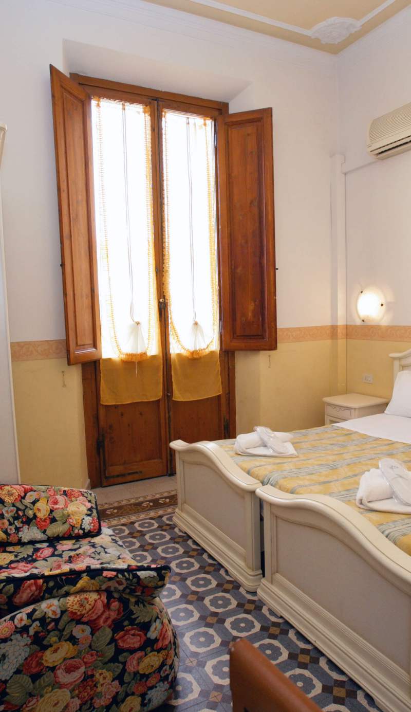 Hotel Desiree