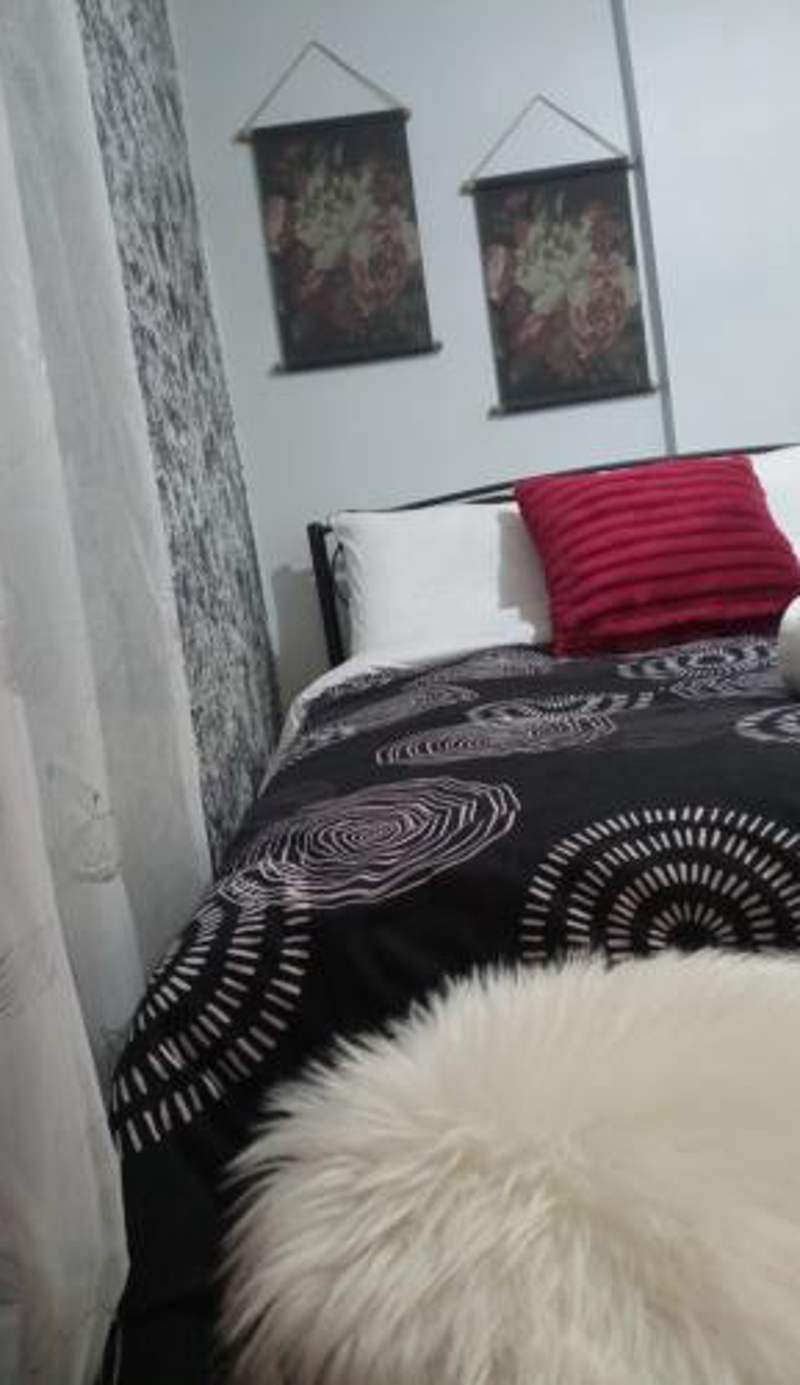 Akon Nafplio room II