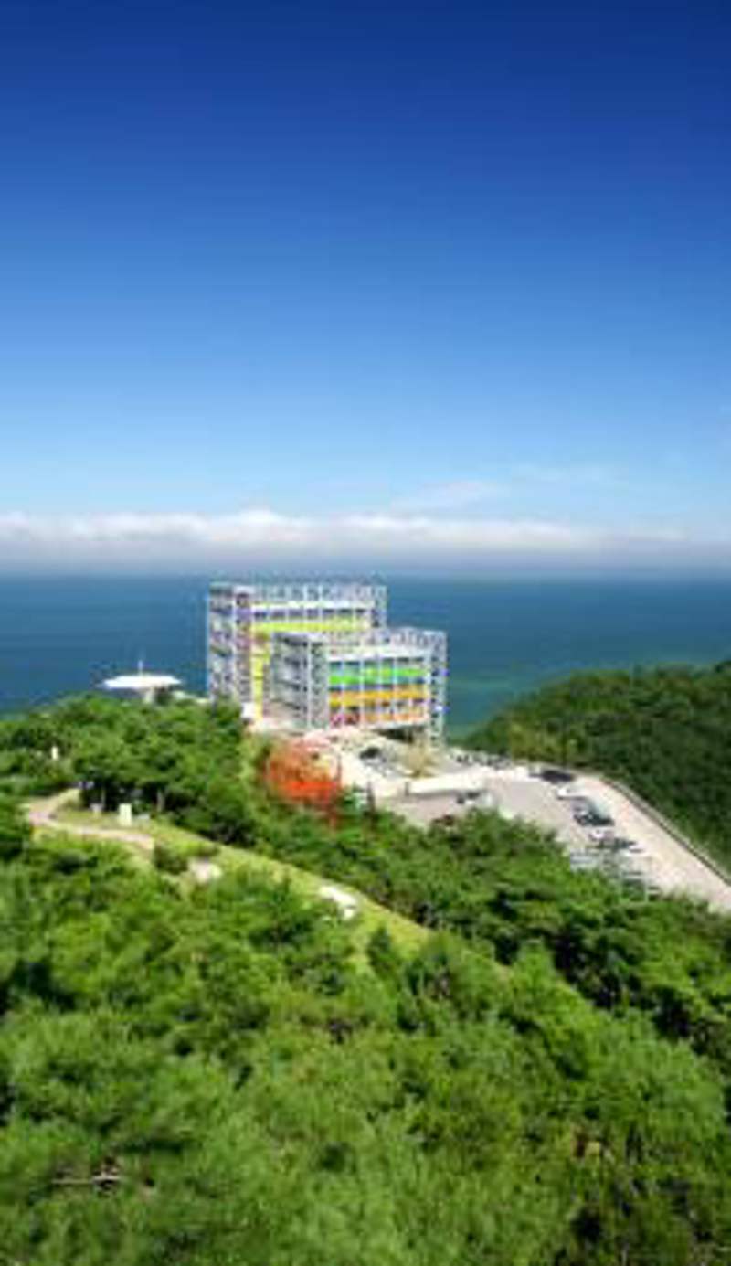 Haslla Art World Museum Hotel