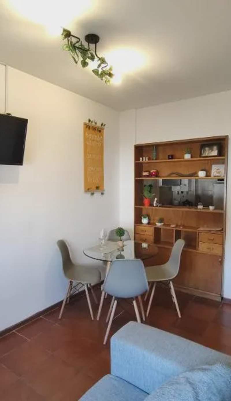 Departamento céntrico a media cuadra de Av San Martín - Ubicación privilegiada