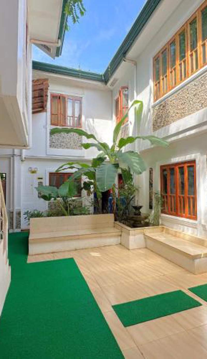 Earl De Princesa Hotel