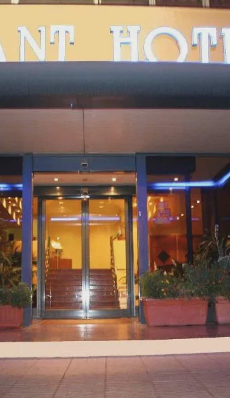 Savant Hotel
