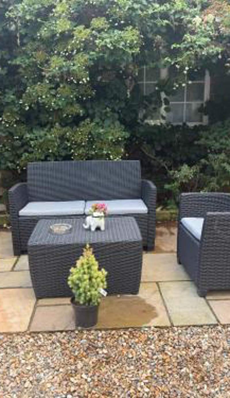 Da Vinci Guest House Gatwick Guest Parking, A Real Gem