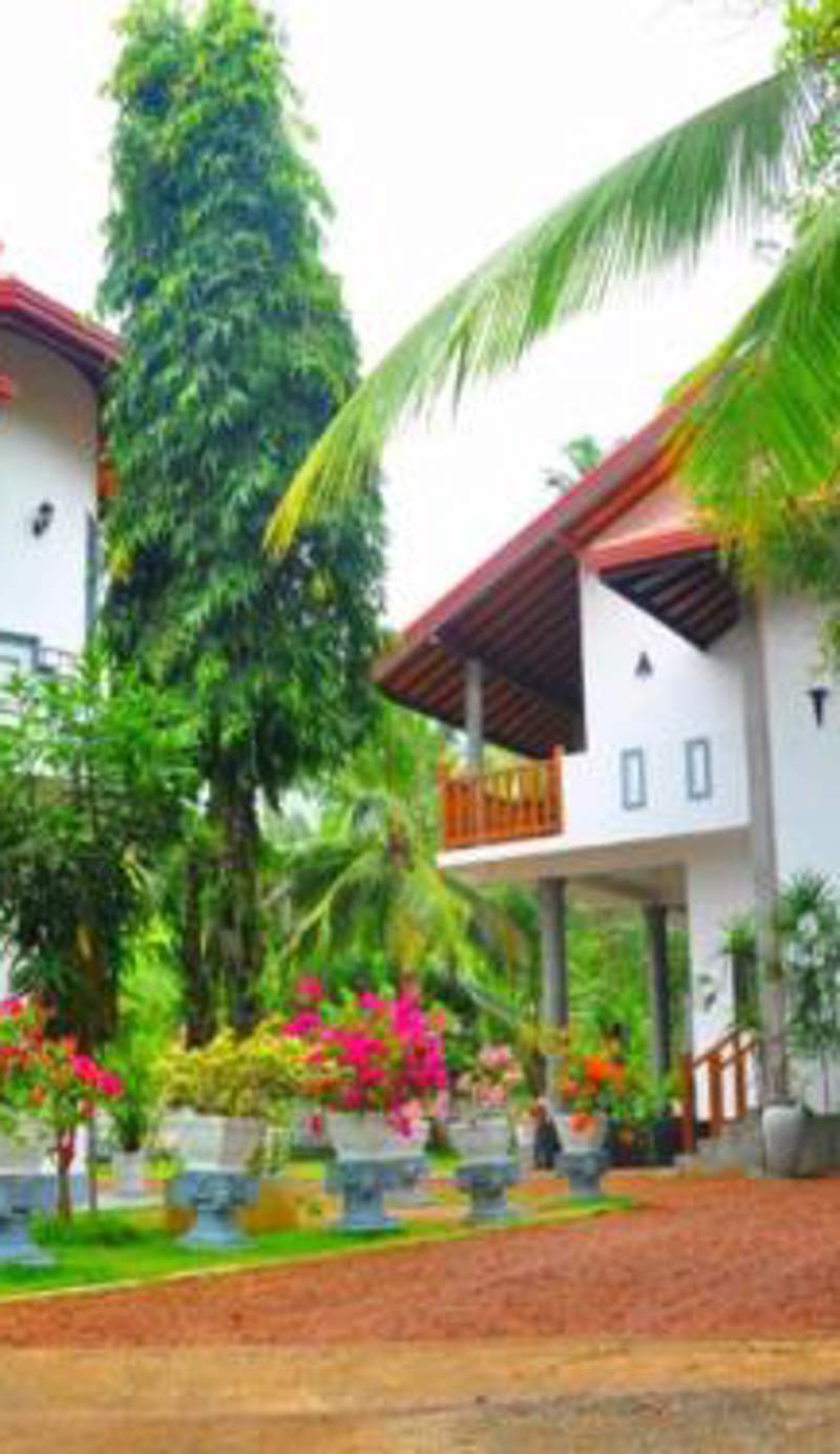 Canal Villa