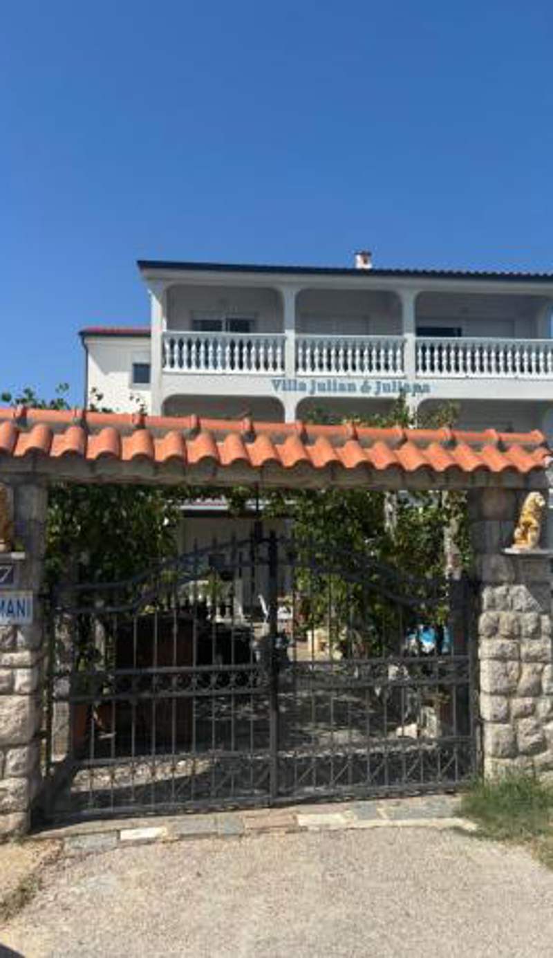Villa Julian & Juliana