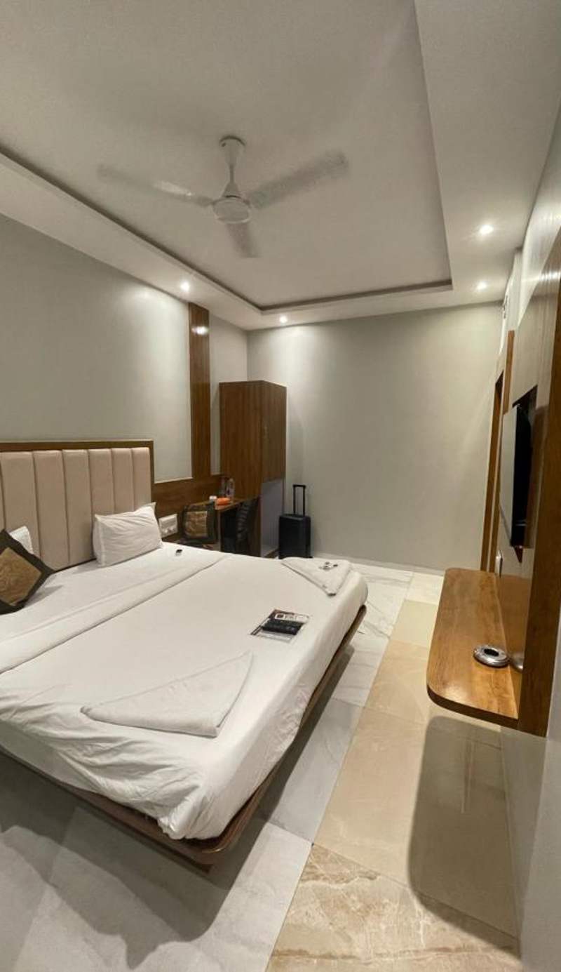 Hotel A K Fort Inn
