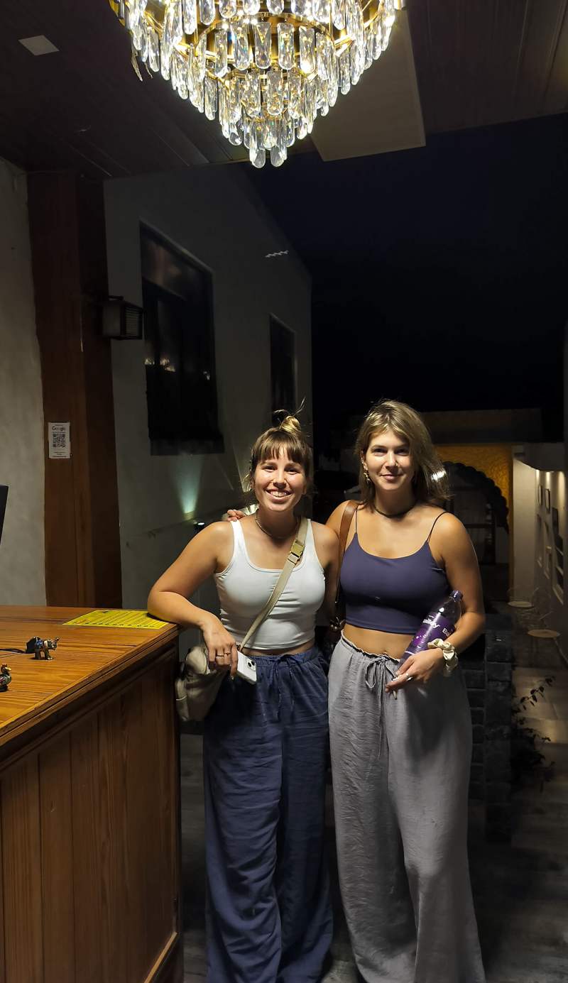 Moondance Hostel & Garden Restaurant