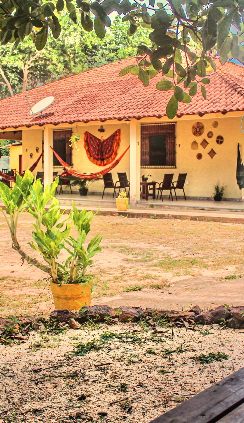 Lavi Hostel