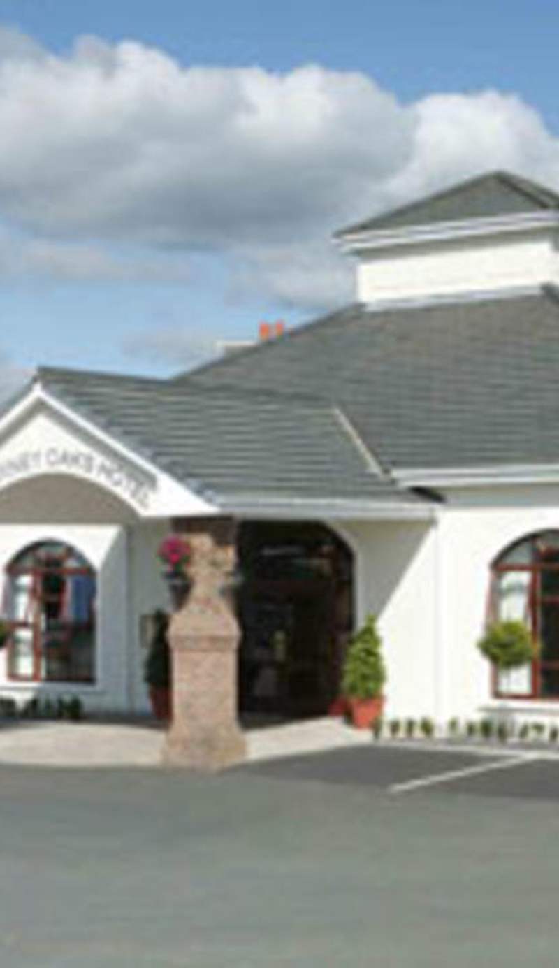 Killarney Oaks Hotel