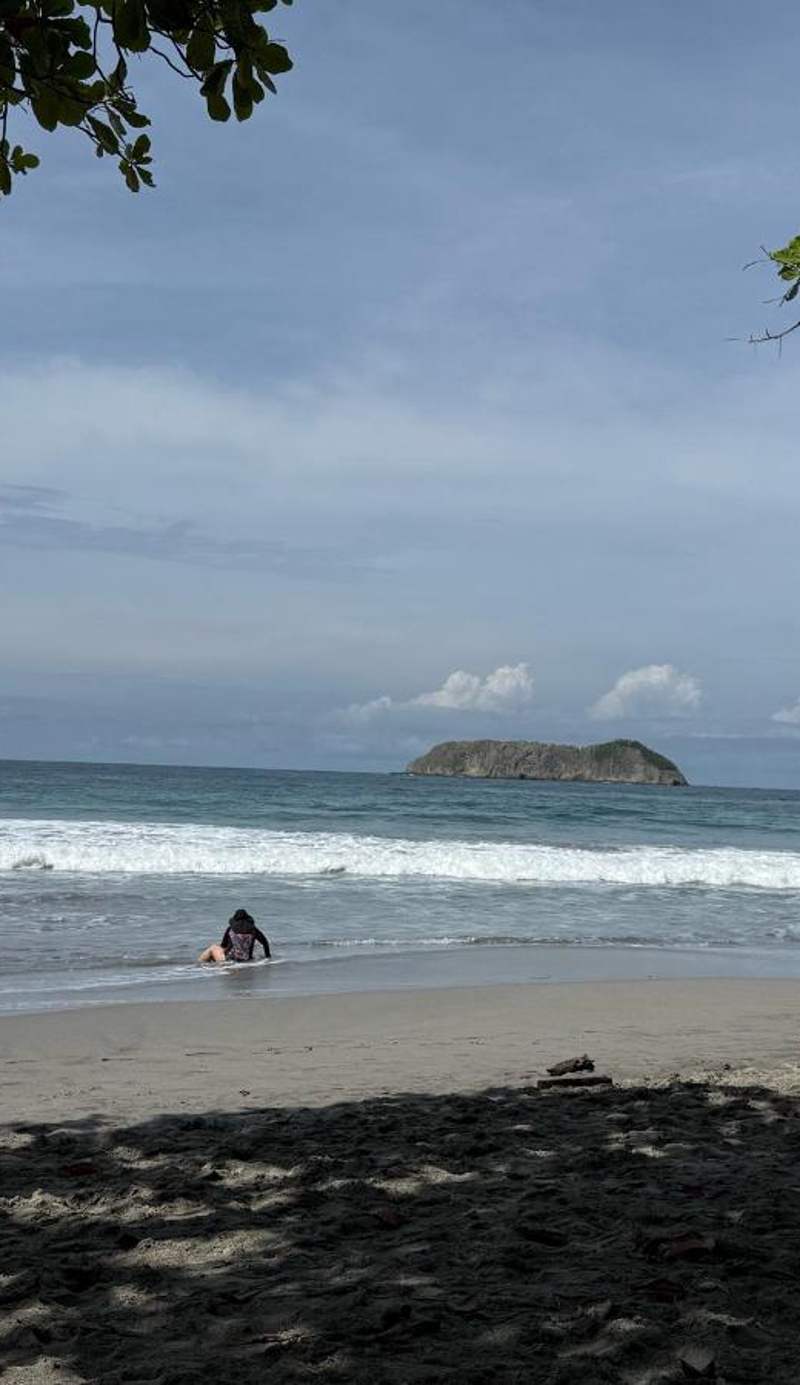 Igloo Beach Lodge