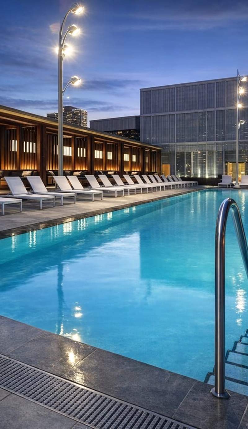 Life Suites Loft - CN Tower