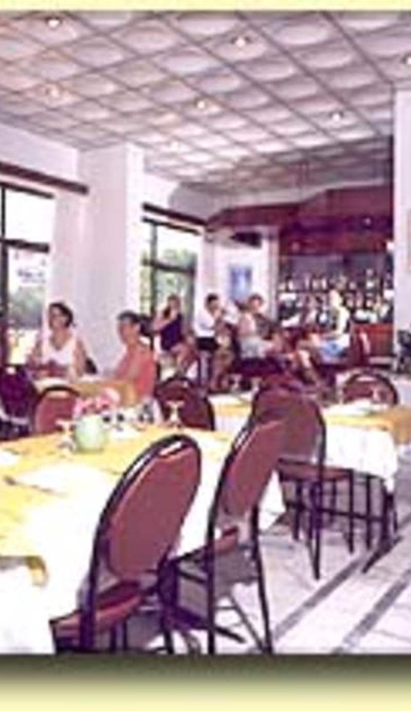 Dias Hotel