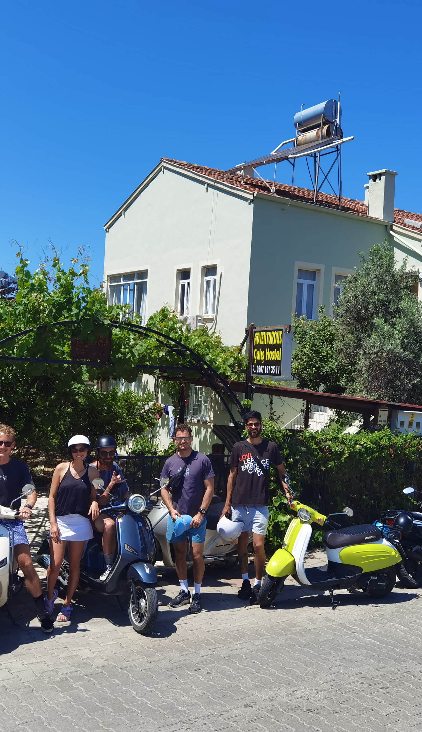 Adventurous Local Calıs Hostel