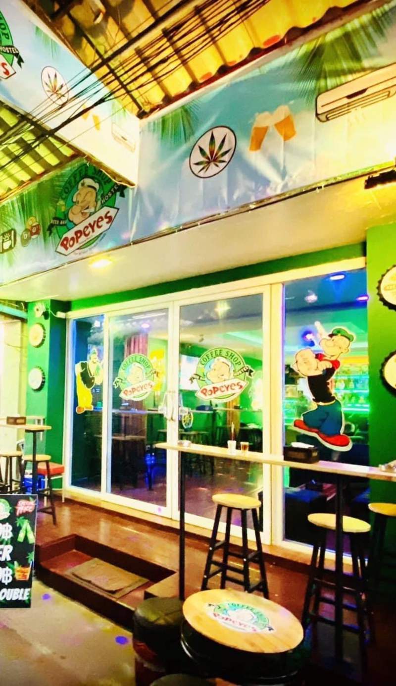 Popeyes Hostel, Coffeeshop & Beer Bar