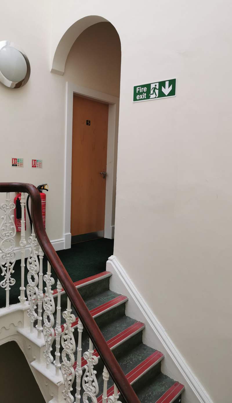 Botanic Avenue Hostel
