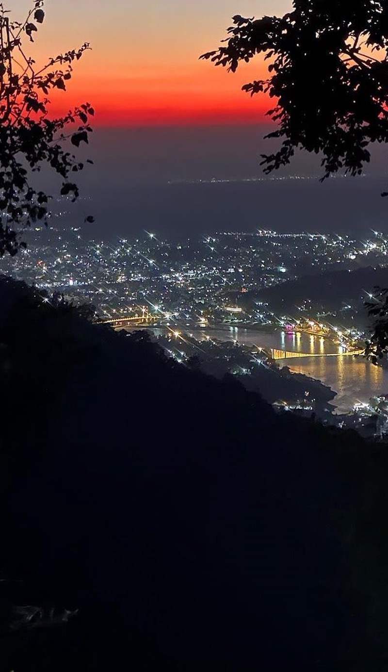 Skyard Hostel Rishikesh (Laxman Jhula)