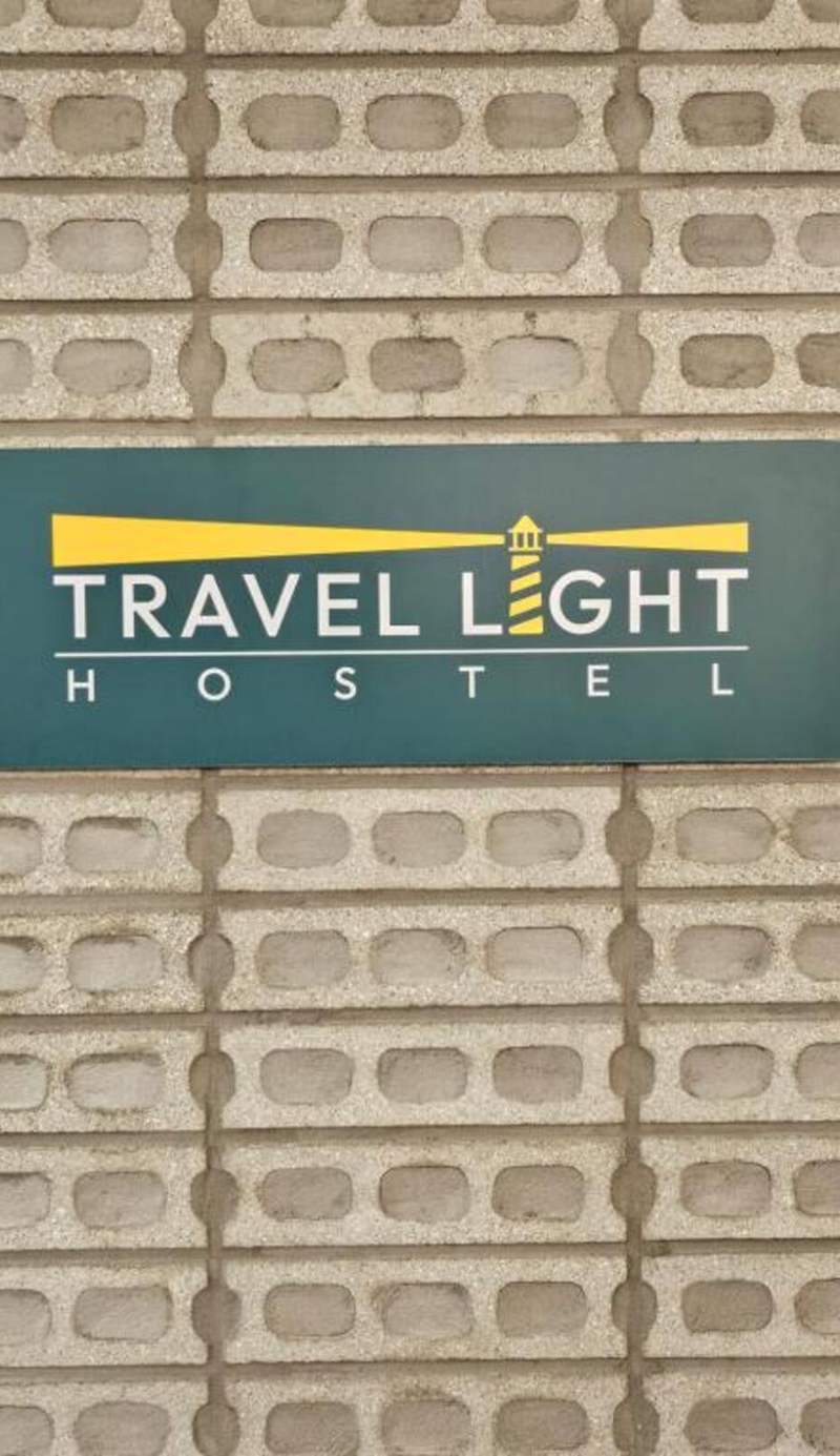 Travel Light Capsule hostel