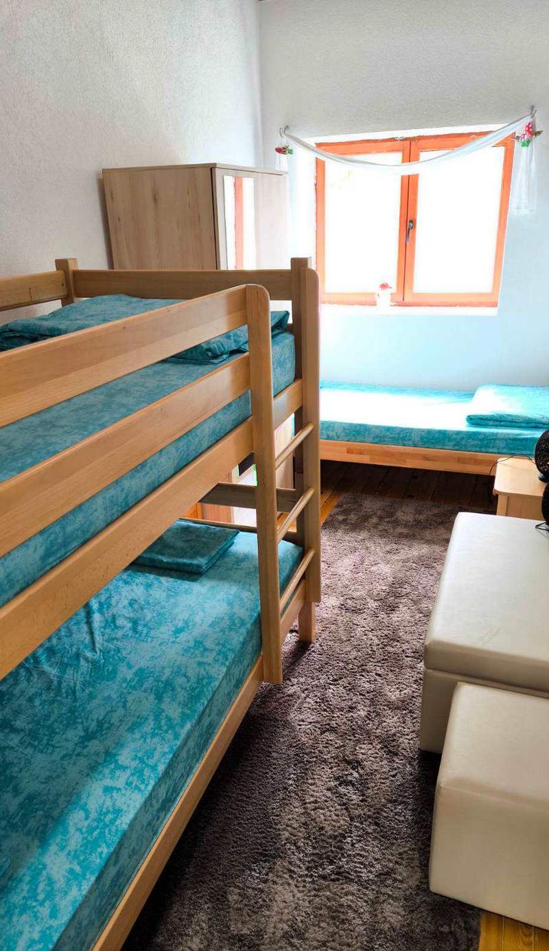 Hostel Mojan