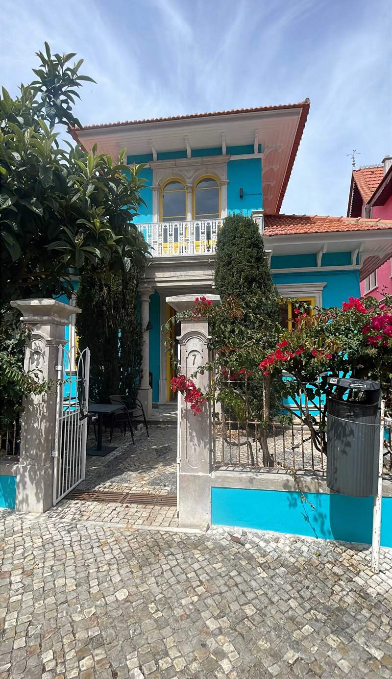 Happy Holiday Sintra