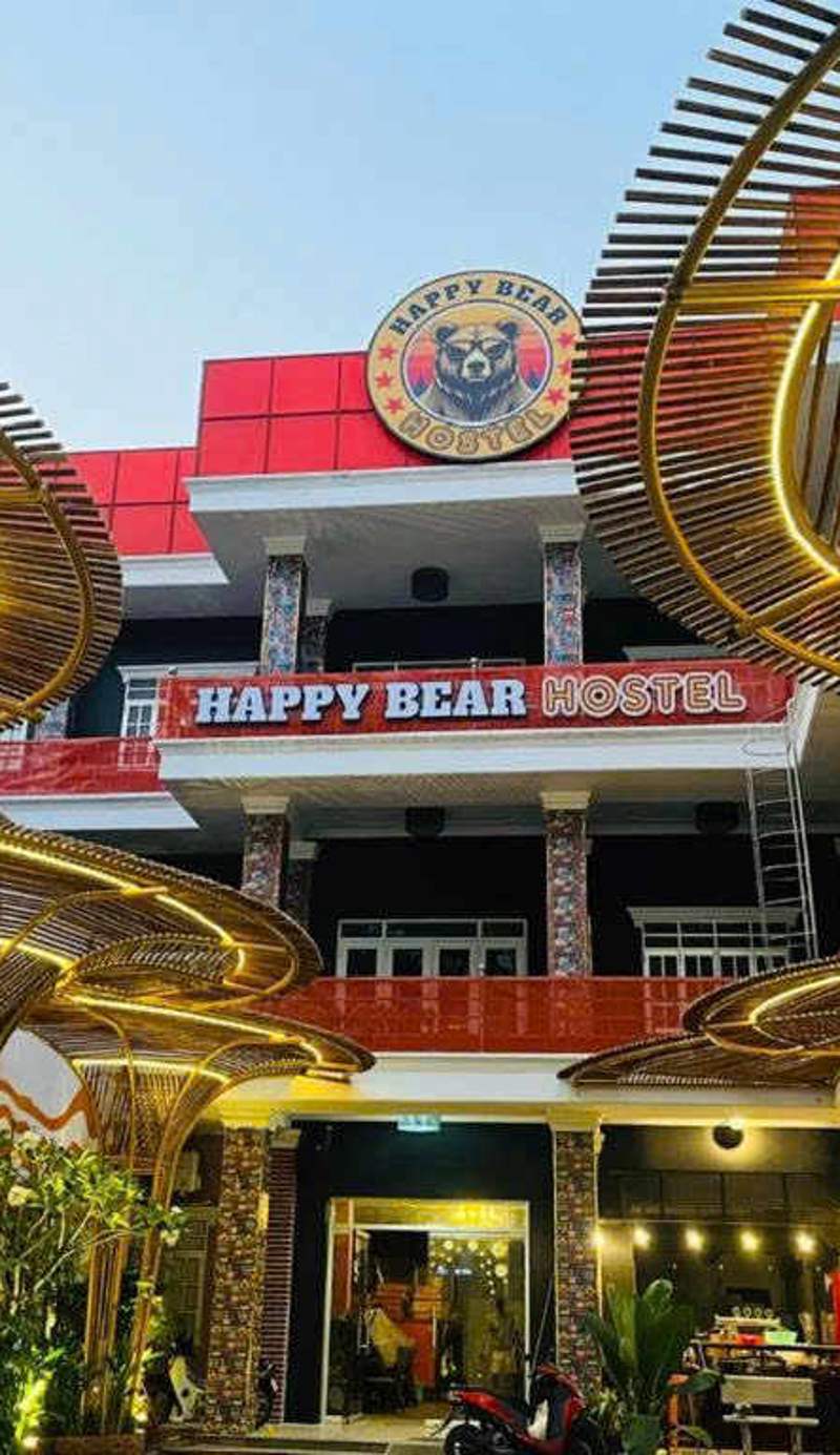 HappyBear Hostel