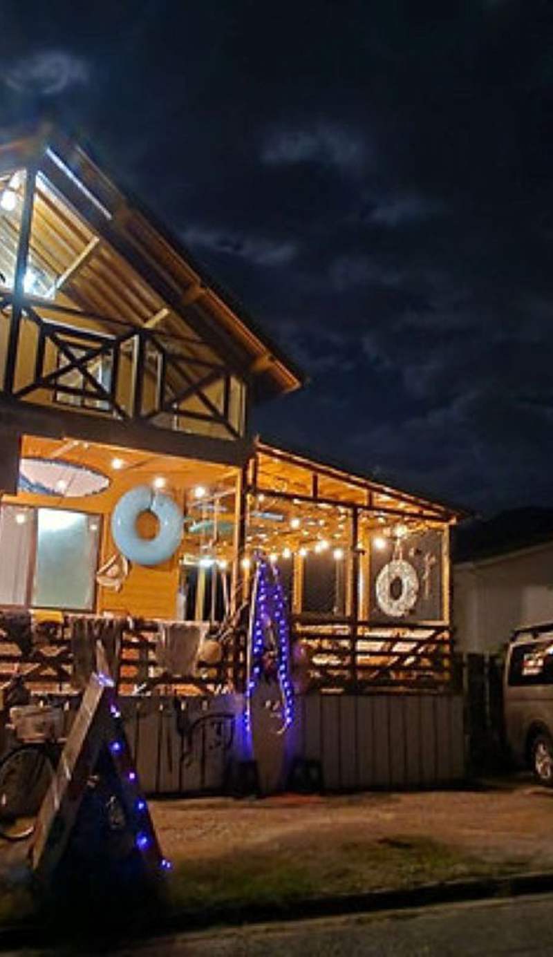 Tropical Surf House Okinawa