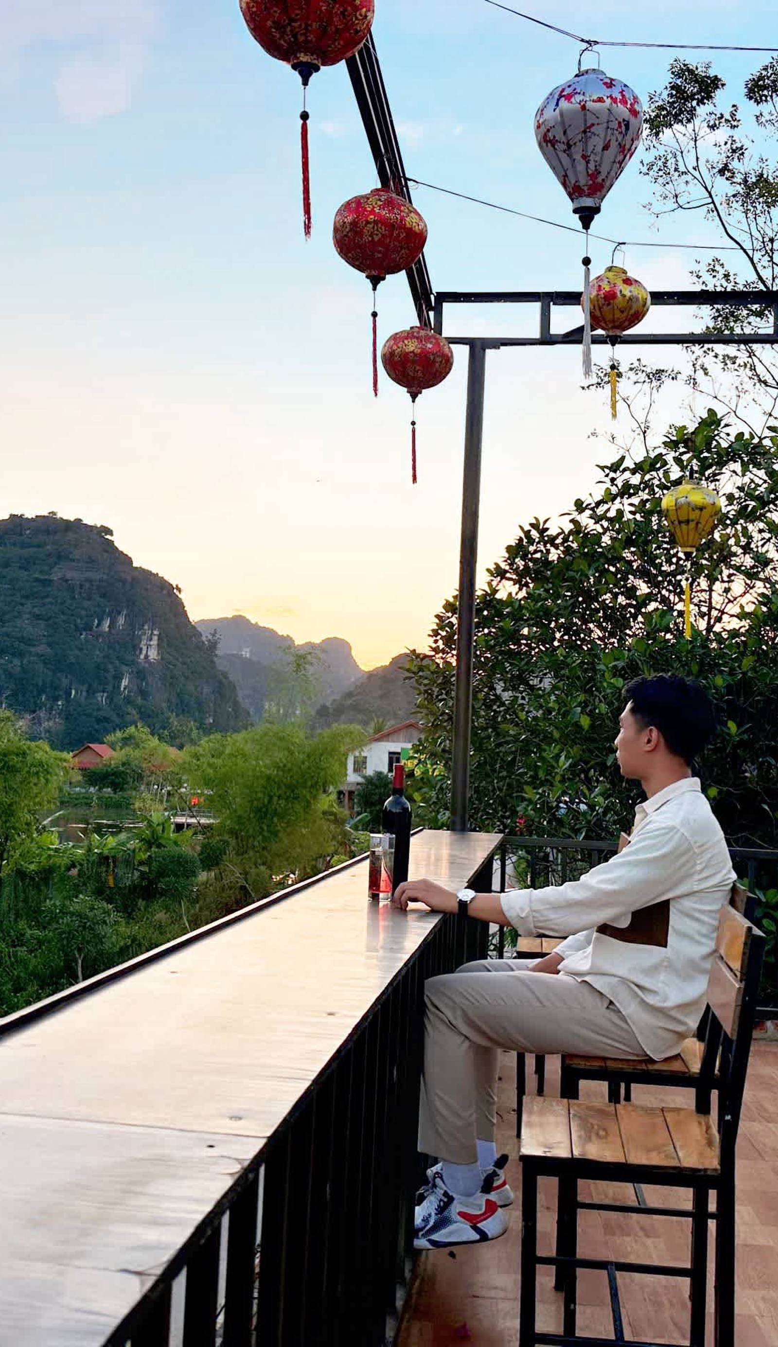 Trang An Moon Garden