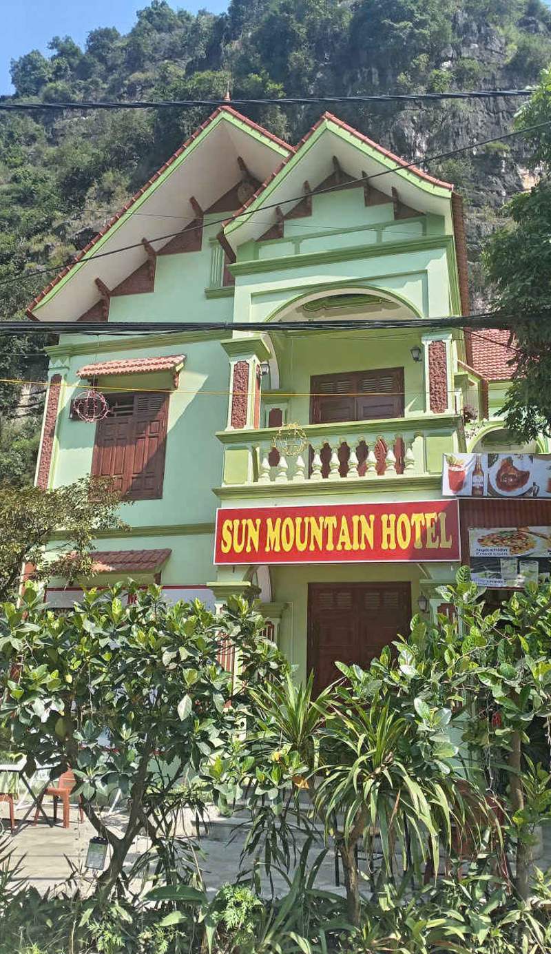 Sun Mountain Hostel