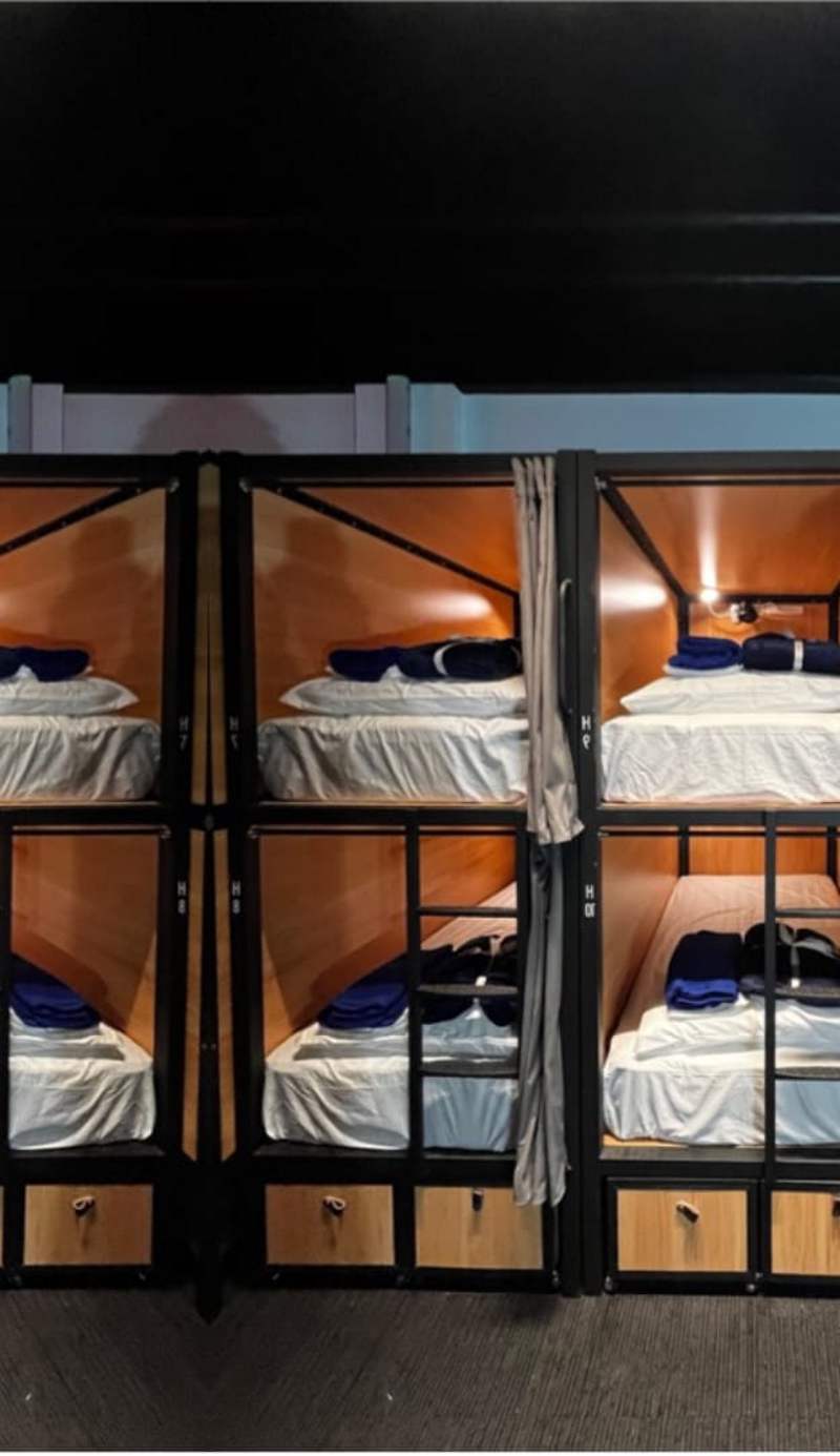 Capsuleaccom Hostel