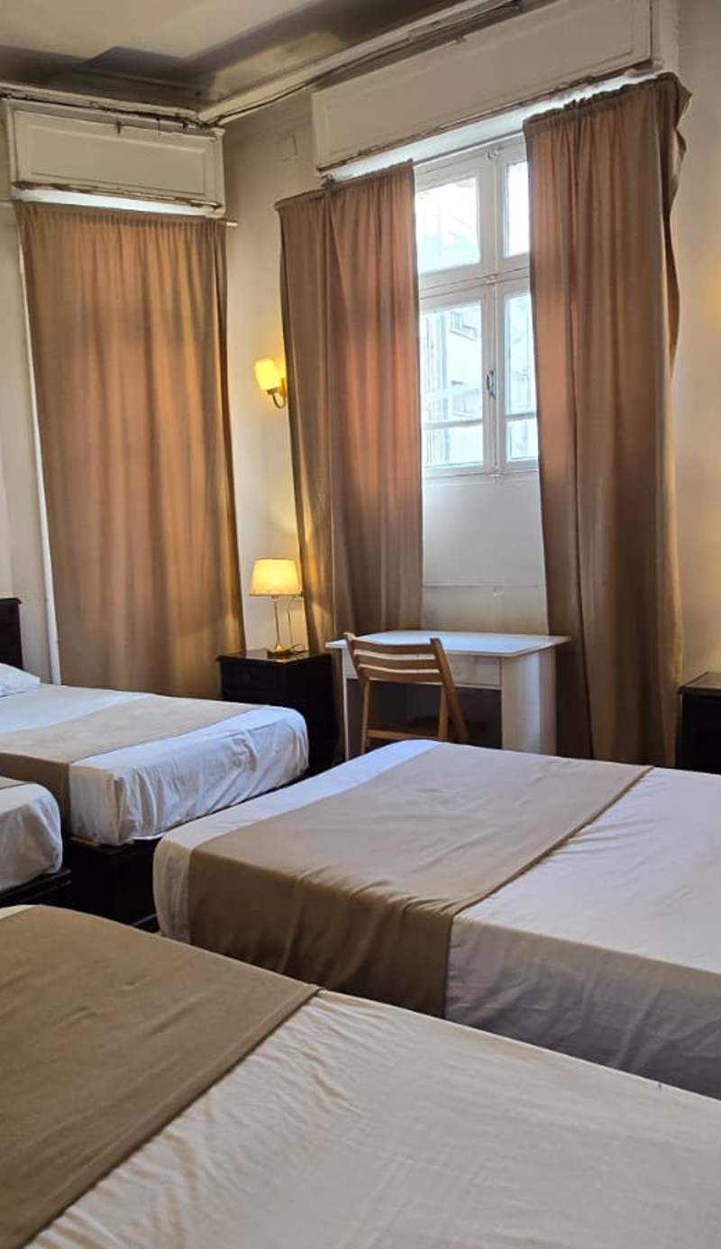 Travelers House Hostel