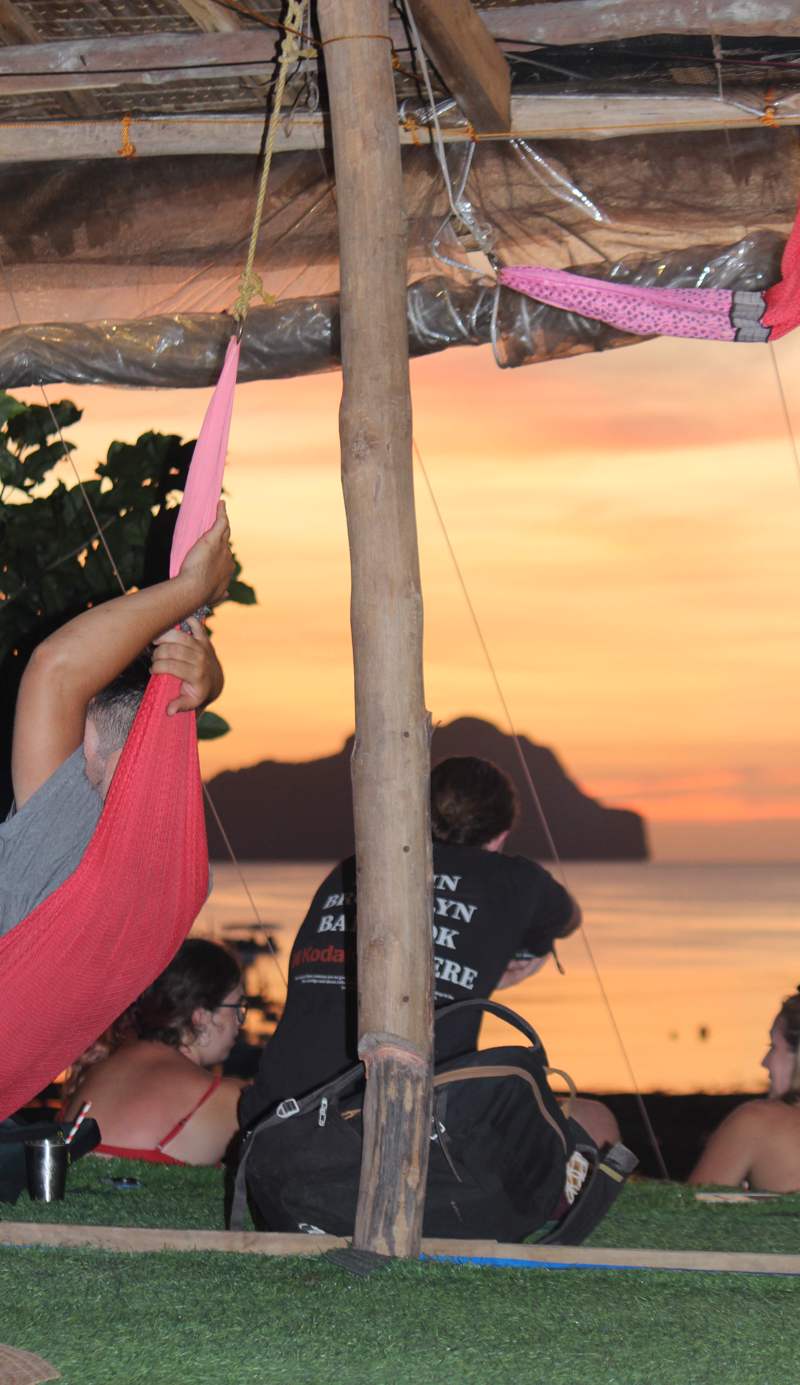 OIA Beach Hostel - El Nido