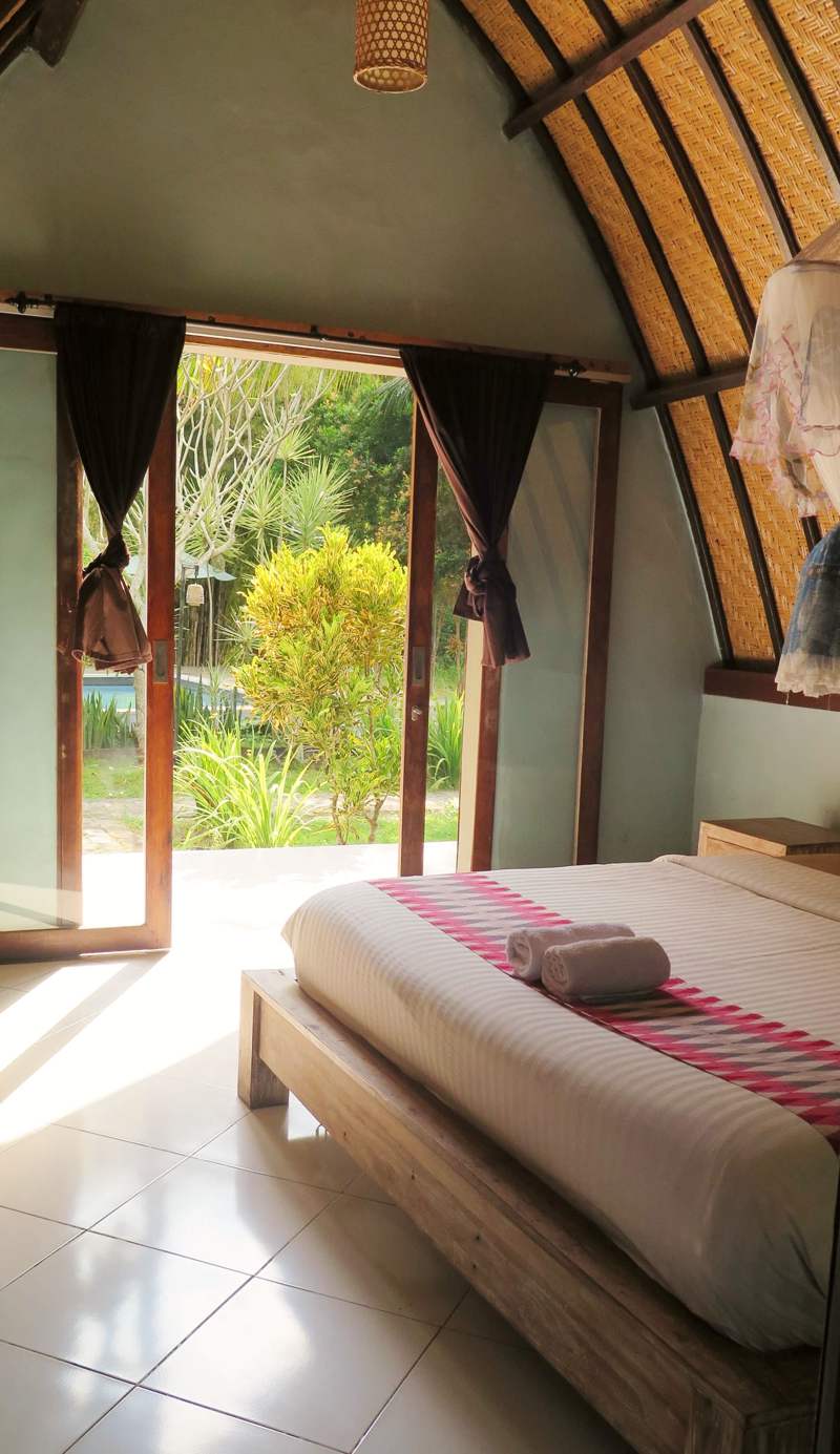 Apit Lawang Hostel & Resto