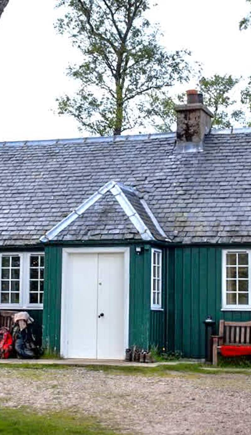Loch Ossian Youth Hostel