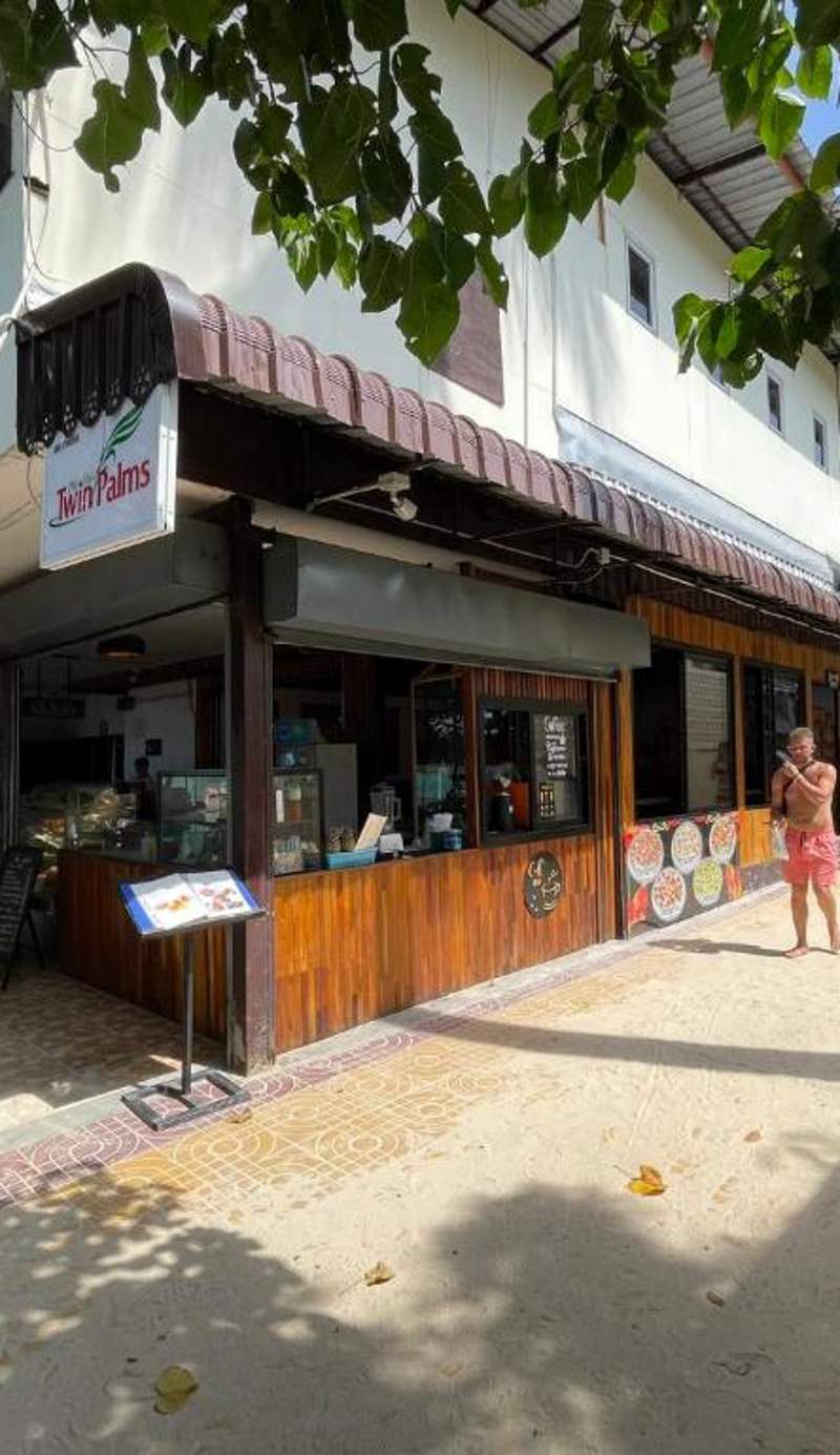 Twin Palms Hostel